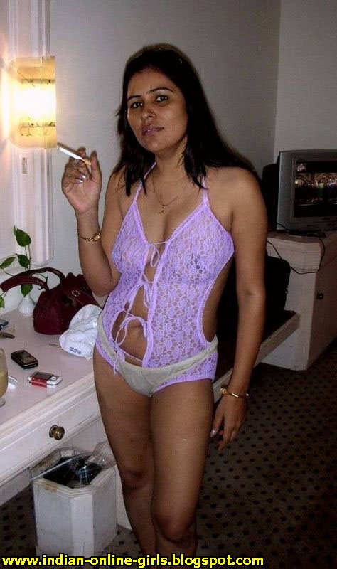 aunty in tight dress aunty in tight dress